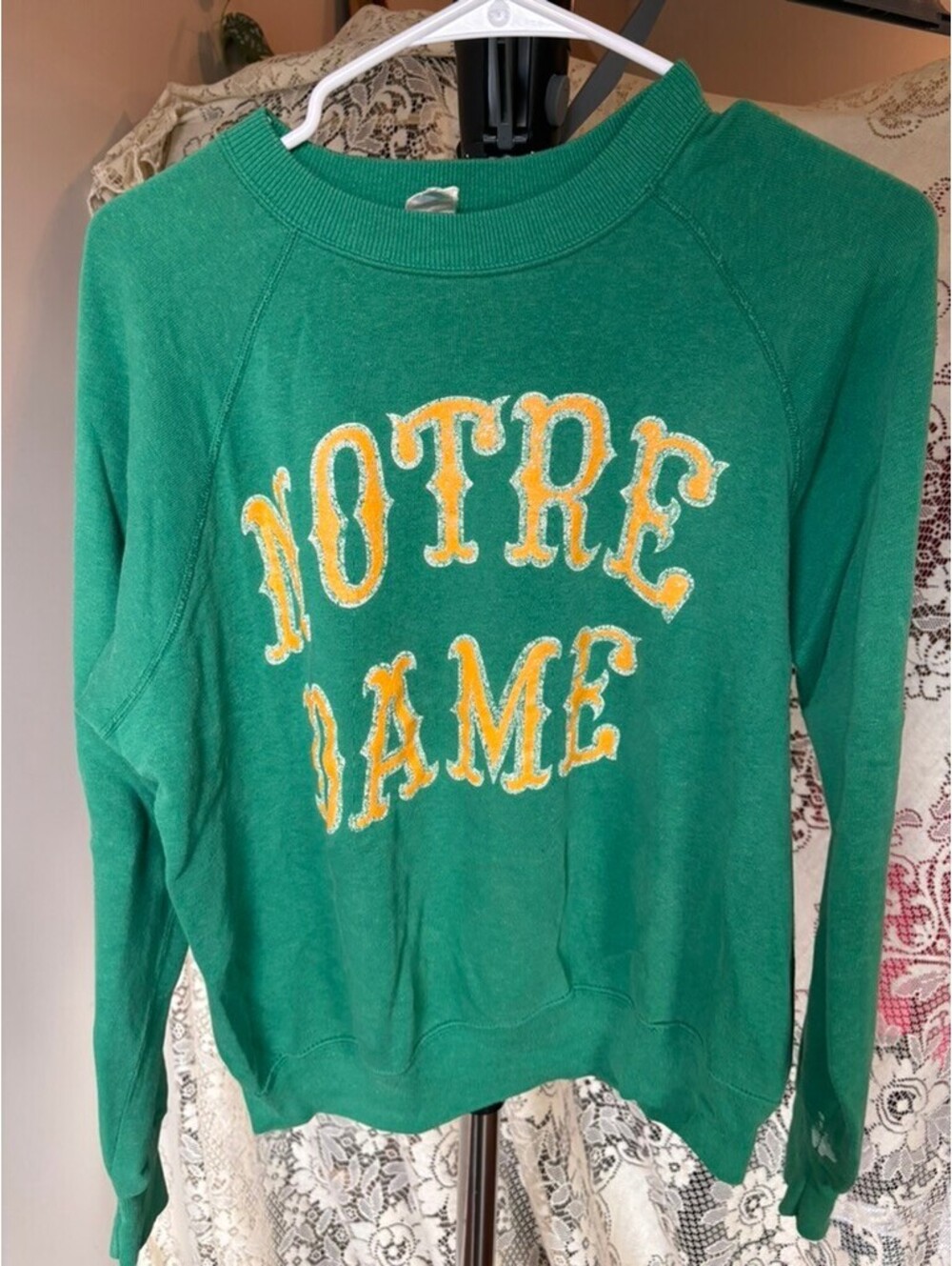 Vintage Notre Dame Distressed Graphic Raglan Sweatshirt Green College Crewneck